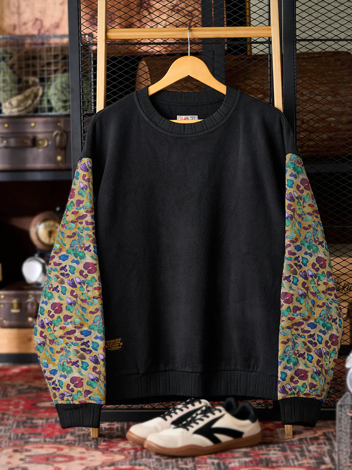 Karaku × Satoshi Kawamata “Dream Leopard” Fleece Sweatshirt - Image 4