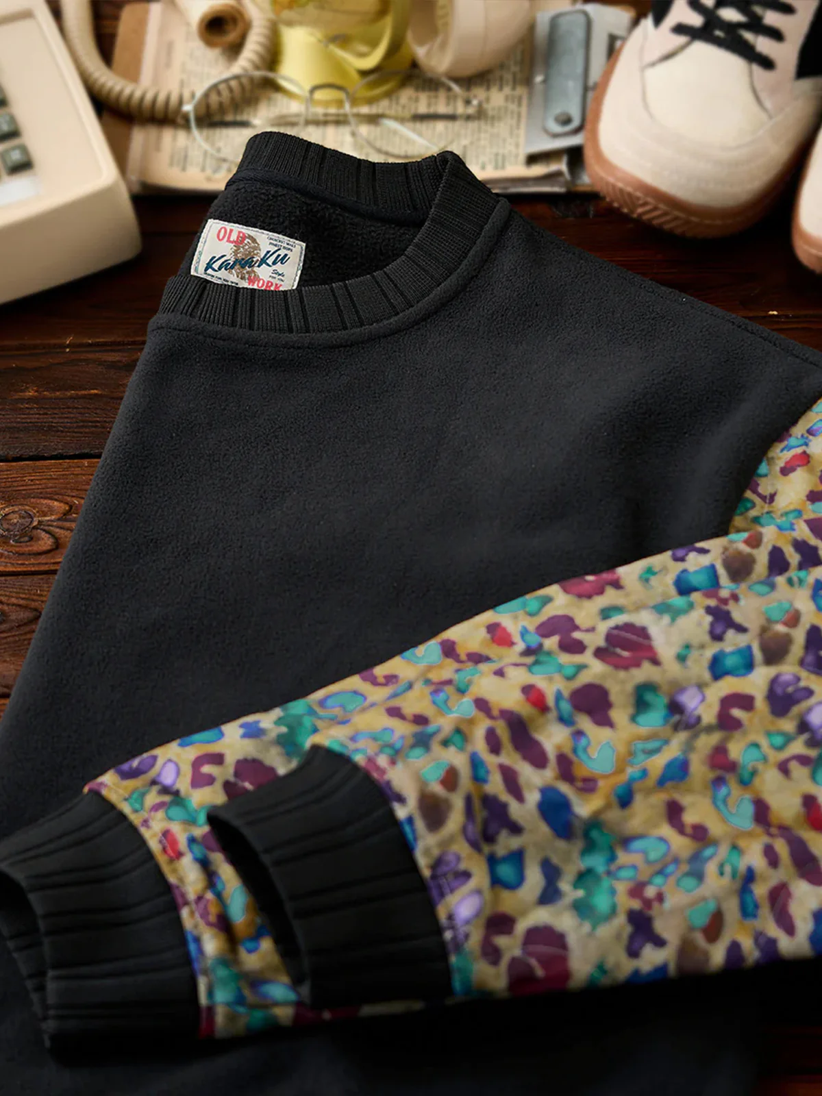 Karaku × Satoshi Kawamata “Dream Leopard” Fleece Sweatshirt - Image 6