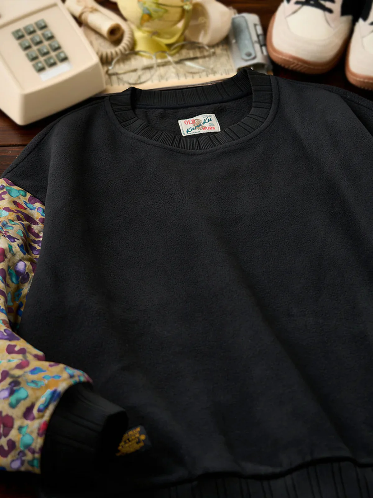 Karaku × Satoshi Kawamata “Dream Leopard” Fleece Sweatshirt - Image 7