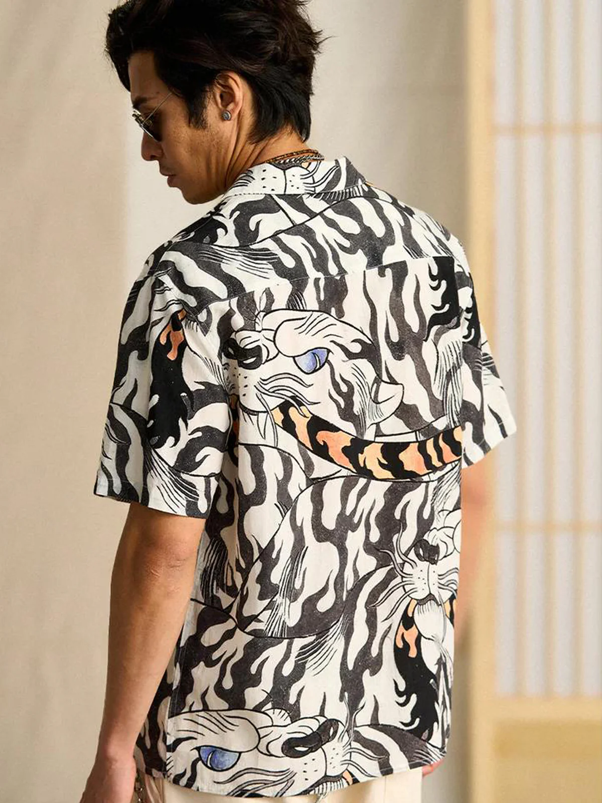 KARAKU×Ayako Ishiguro "White Tiger Biting the Tail" All-over Graphic Print Tencel Aloha Shirt - Image 5
