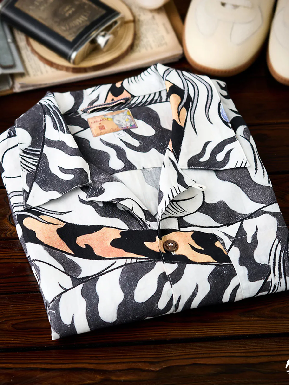 KARAKU×Ayako Ishiguro "White Tiger Biting the Tail" All-over Graphic Print Tencel Aloha Shirt - Image 8